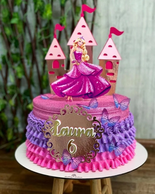 Bolo da barbie princesa de aniversario