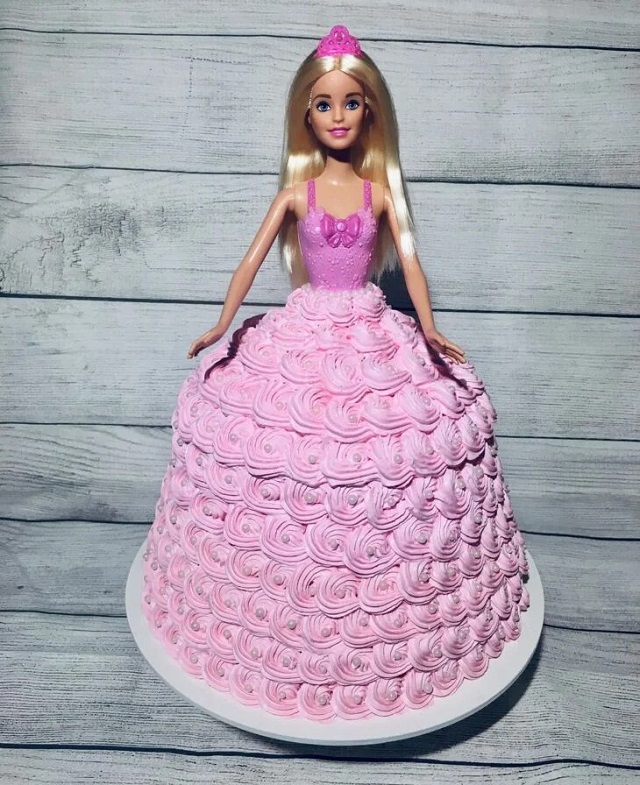 bolo barbie criativo