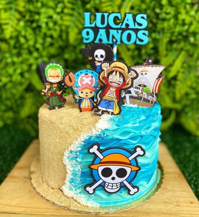 bolo do one piece chantilly