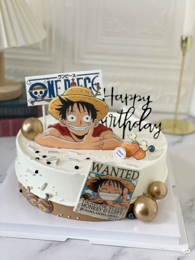 one piece bolo de aniversário